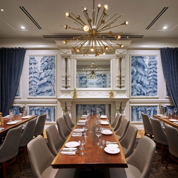 large group dining, restaurants with separate party rooms, restaurants that host private events near me, dinner places for big groups