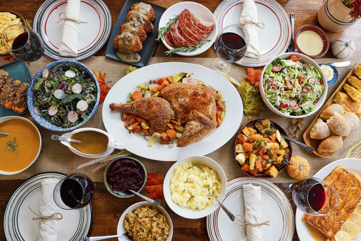 Where to get Thanksgiving meals to go; dine out on Thanksgiving