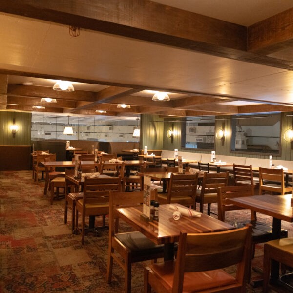 restaurants large group, large restaurants for events, restaurants with a room for parties