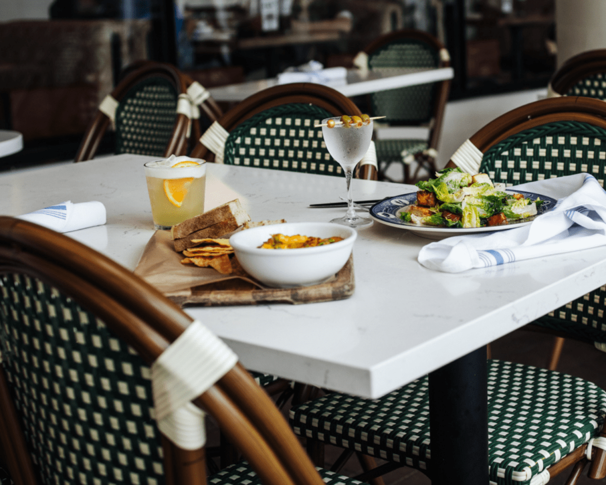 Outdoor dining in Georgetown DC