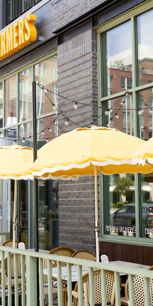 Outdoor dining at Founding Farmers Alexandria in Virginia